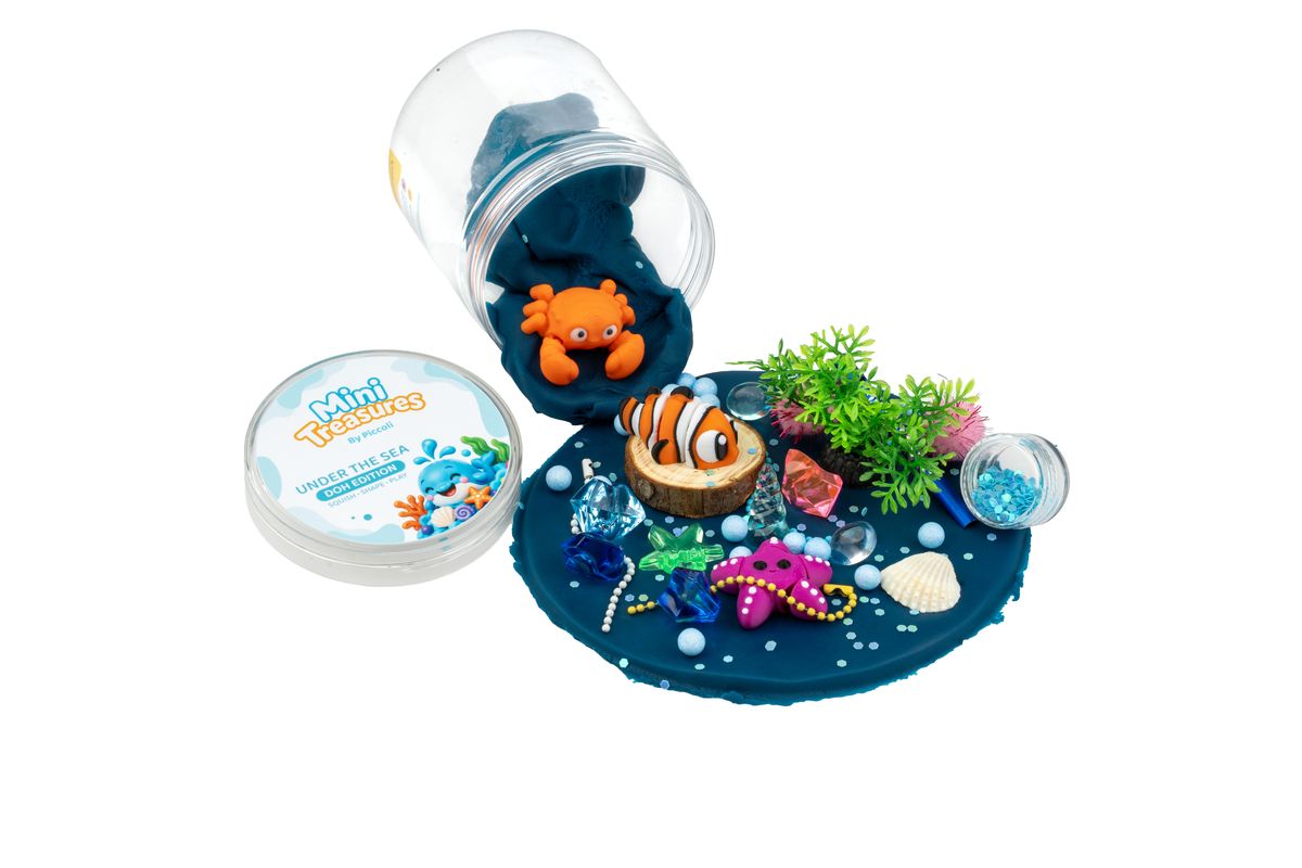 Under the Sea doh tipped open with a crab, clownfish and starfish