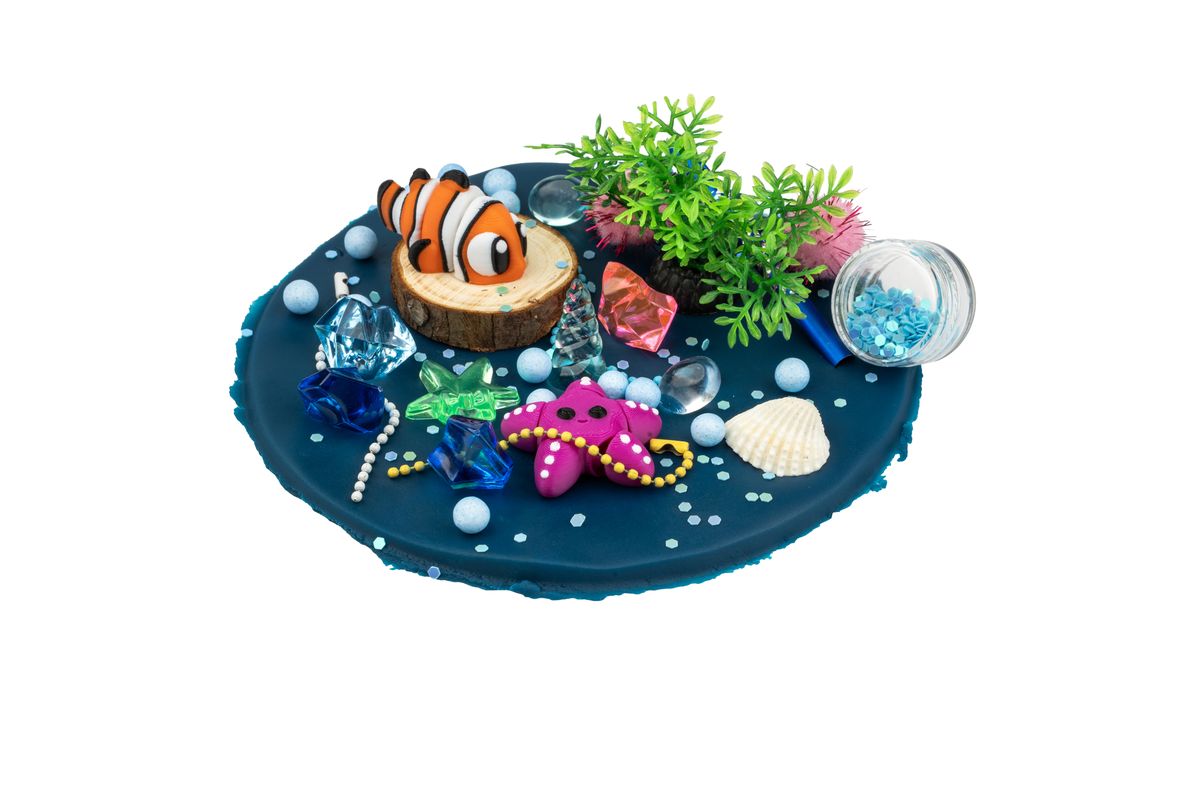 Under the Sea doh scene with a clownfish and starfish